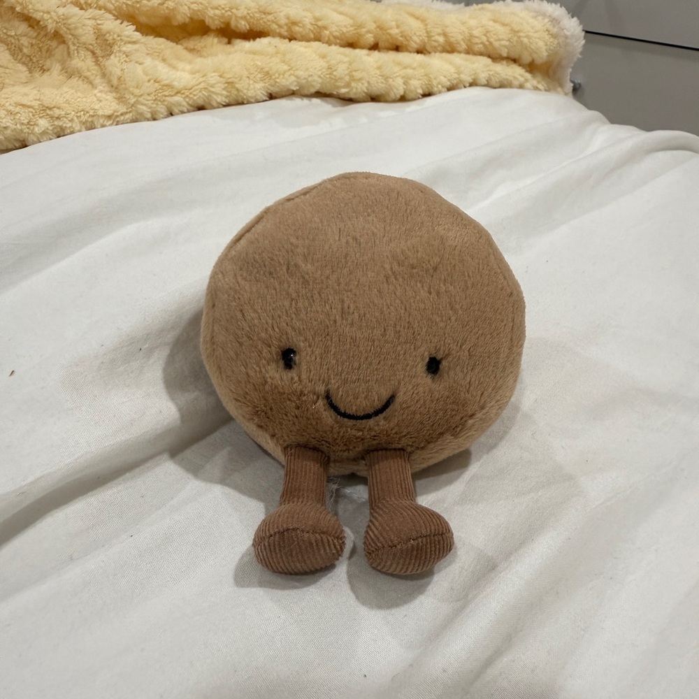jellycat mona macaron